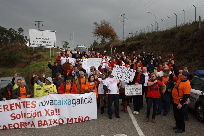 Protesta de afectados por las preferentes en Pontevedra