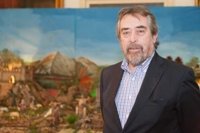 Belloch felicita la Navidad a los ciudadanos y asegura que "pese a todo lograremos ser felices"