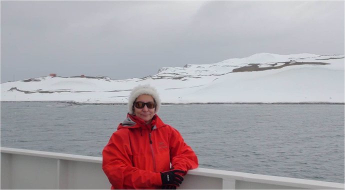 María Antonia Nerín en el buque Hespérides 