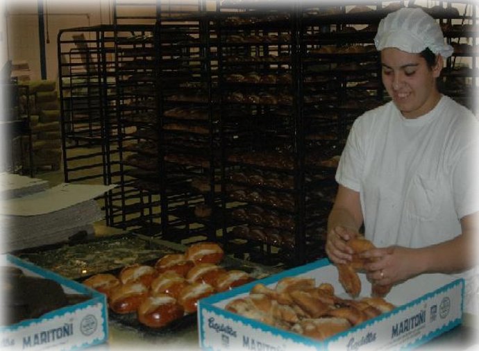 Una trabajadora en Maritoñi