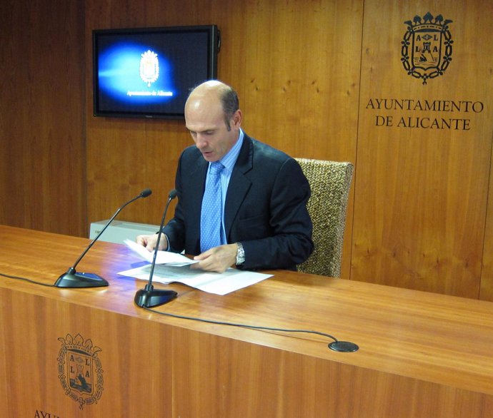 Juan Seva, en rueda de prensa