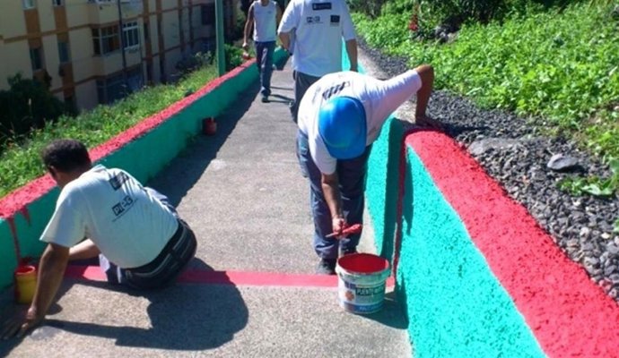 Operarios trabajando en Lomo Blanco