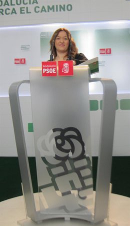 La secretaria de política institucional del PSOE-A, Verónica Pérez, hoy 