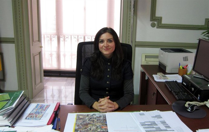 La delegada de Fomento y Vivienda de la Junta en Sevilla, Granada Santos