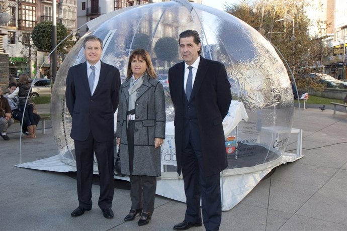 Arasti en la presentación de la campaña de promoción de los balnearios cántabros