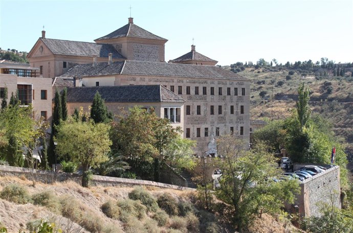 EDIFICIO CORTES C-LM