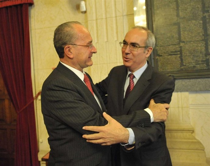 El alcalde de Málaga, Francisco de la Torre, y Pedro Moreno Brenes