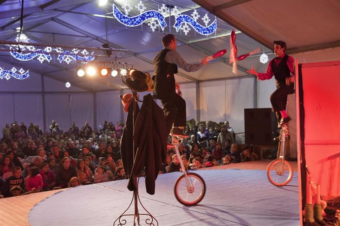 Actuación teatral Zanzini