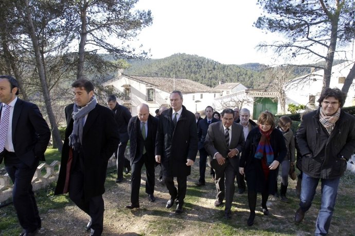 Alberto Fabra, junto a Buch y Bonig, en el acto de Yátova.