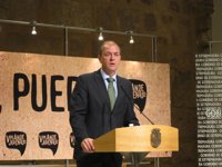 Monago desea "toda suerte de éxitos" a Artur Mas "en este proyecto común que se llama España"