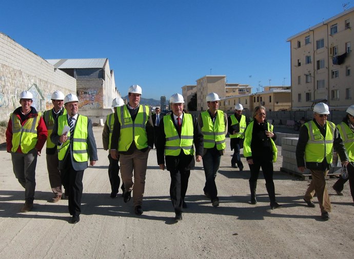 El alcalde de Málaga, Francisco de la Torre, visita las obras del bulevar