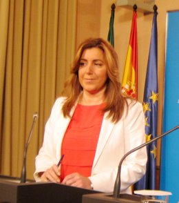 La consejera de Presidencia, Susana Díaz, hoy en rueda de prensa