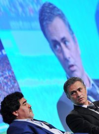 Mourinho: "El equipo lo hace el entrenador y punto"