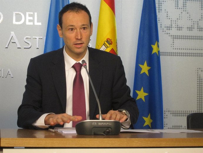 Guillermo Martínez.