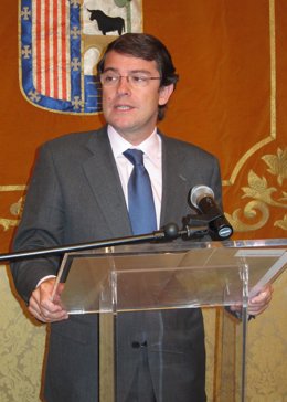 El Secretario General Del Ppcyl, Alfonso Fernández Mañueco