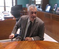 Griñán asegura que no tiene prevista "ninguna crisis" de gobierno y que agotará la legislatura