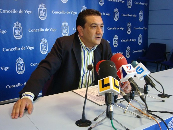 Santi Domínguez 