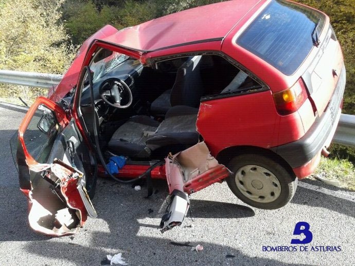 Accidente de tráfico en Proaza (Quirós)