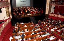 Yabba Daba Dibus En El Gran Teatro De Cáceres