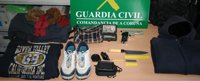 Detenido un vecino de Carballo (A Coruña) por al menos nueve atracos a punta de cuchillo y dos con pistola simulada