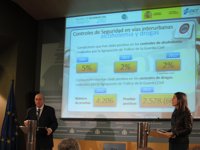 Un total de 1.304 personas han fallecido en las carreteras españolas en 2012, un 12% menos que en 2011