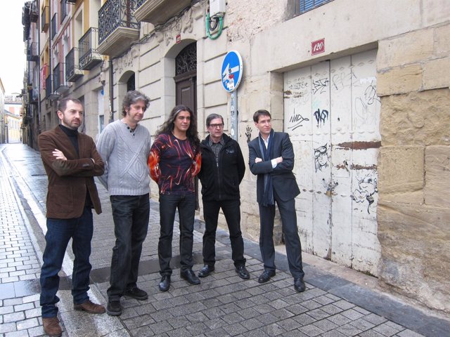 Sinfonity con el consejero de Cultura, Gonzalo Capellán, y un organizador