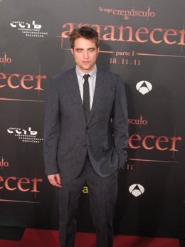 El Actor Robert Pattinson En Barcelona En La Premiere De 'Amanecer'