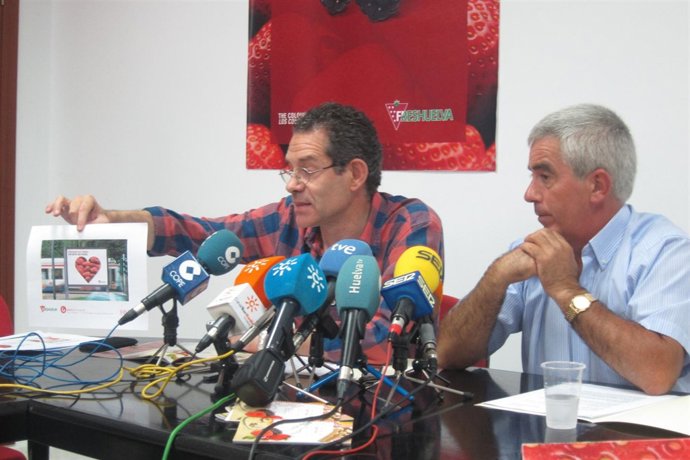 El Presidente Y El Gerente De Freshuelva, Rafael Domínguez Y Alberto Garrocho.