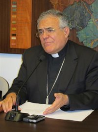 El obispo alerta contra "la ideología de género que destroza la familia" y sitúa al hombre "por encima de Dios"