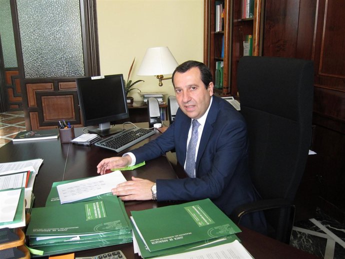 El delegado del Gobierno andaluz en Málaga, José Luis Ruiz Espejo