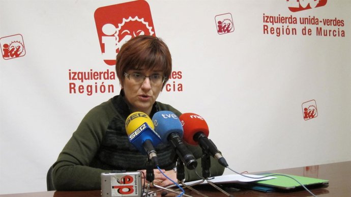 La portavoz de la Presidencia de IU-Verdes en la Regióna, Esther Herguedas