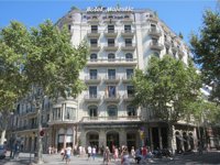 La ocupación de los hoteles de cinco estrellas de Madrid y Barcelona cae en noviembre hasta un 6%