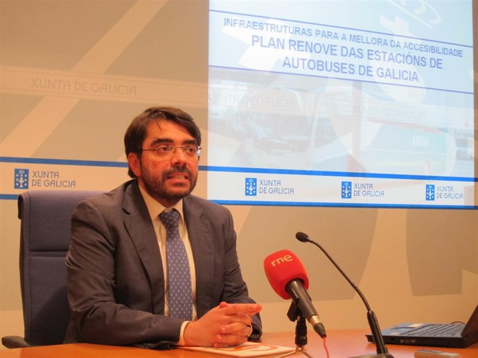 El director xeral de Mobilidade, Miguel Rodríguez Bugarín