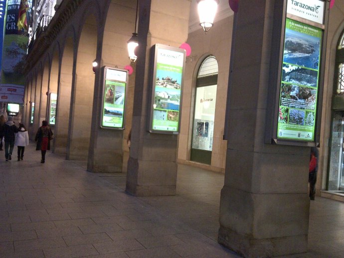 Tarazona se promociona en la capital aragonesa con una serie de fotografías.