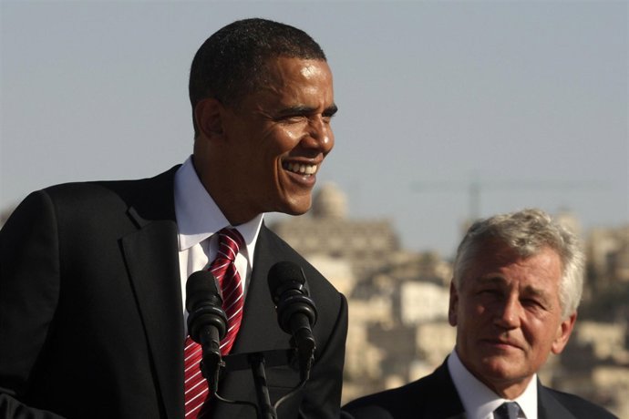 El senador republicano Chuck Hagel con Obama 