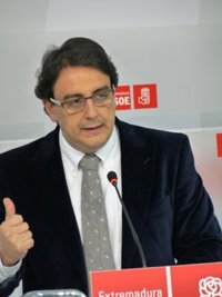 El PSOE alerta de que el GobEx "sigue ocultando" unas listas de espera en sanidad que pueden estar "desorbitadas"