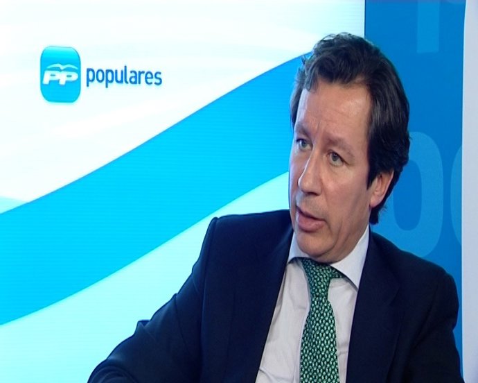 Floriano: "El PSOE se disuelve como un azucarillo"