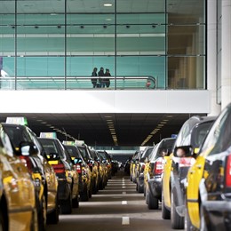 Parada de taxis en El Prat