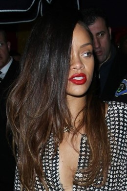 La cantante saliendo con su nuevo pelo