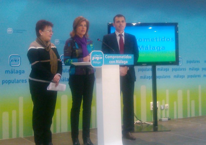 Esperanza Oña informa de los recortes en Bienestar Social de la Junta 