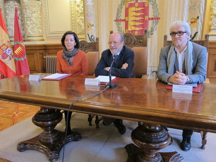 Mercedes Cantalapiedra, Javier León de la Riva y Carlos Tapia