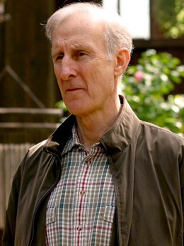 James Cromwell en 'A dos metros bajo tierra'