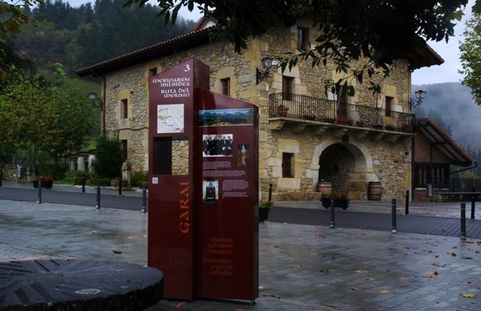 Merioaren ibilbideko "totem" bat