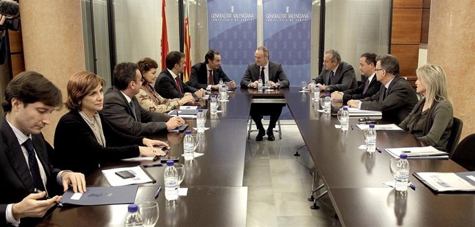 Reunión entre Alberto Fabra y el equipo de la Conselleria de Sanitat
