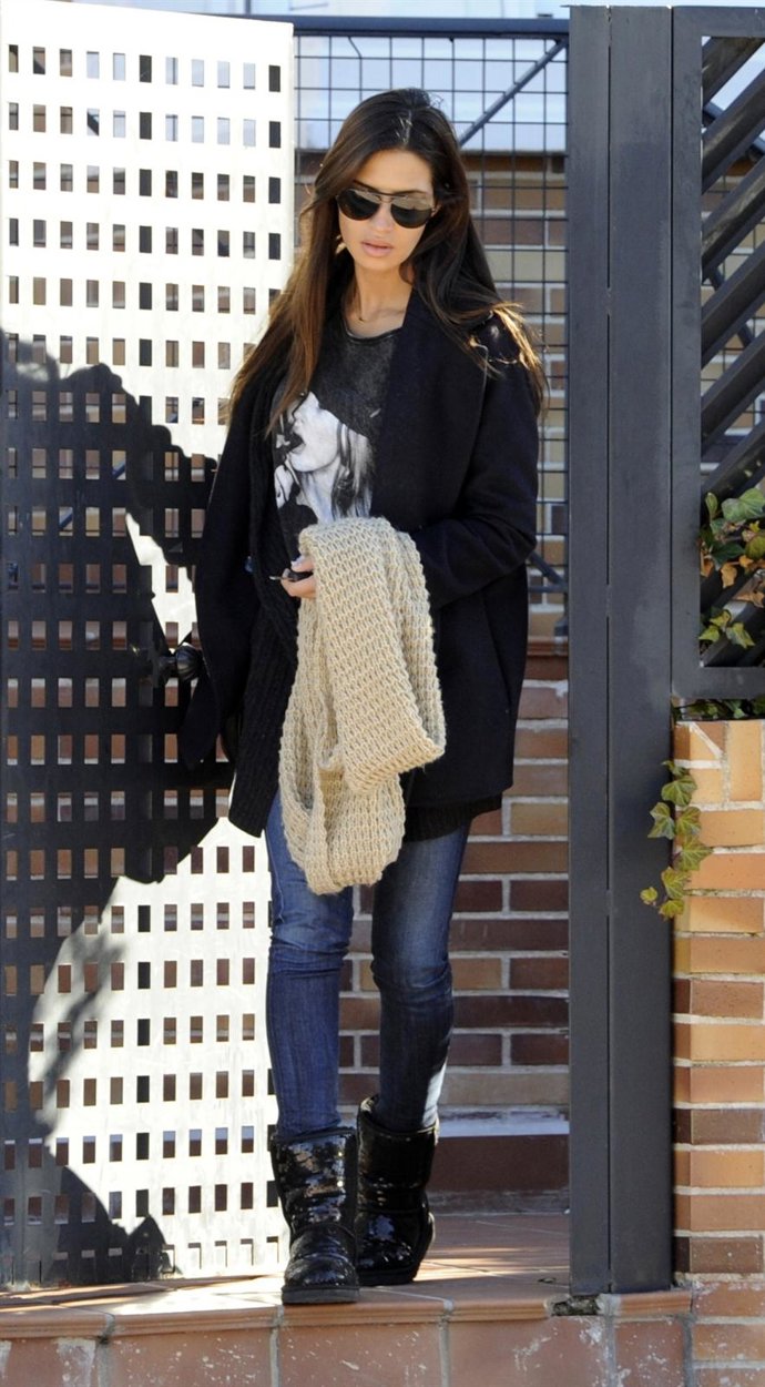  Sara Carbonero Sale De Casa