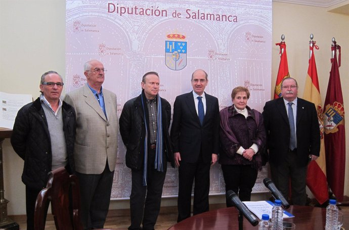 Firma del convenio de la Diputación con los grupos de Acción Local