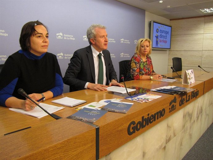 Emilio Del Río presenta Centro Europe Direct La Rioja