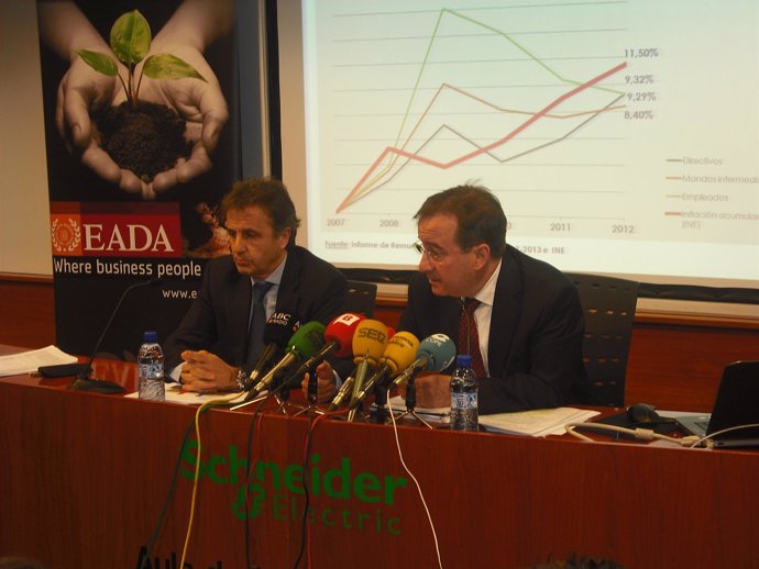 Ernesto Poveda, presidente de ICSA Grupo y Jordi Costa profesor de EADA