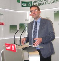 PSOE-A dice que el 'Pacto por Andalucía' no es "contra nadie" y que PP-A se debe a esta comunidad antes que al Gobierno