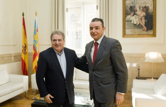 Alfonso Rus junto a Salvador Navarro (CEV) en la reunión en la Diputación.